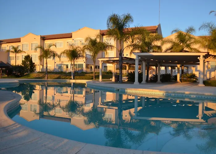 Howard Johnson Resort Spa & Convention Center Villa de Merlo