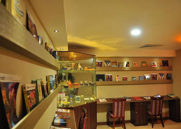 Al Bahjah Hotel Seeb