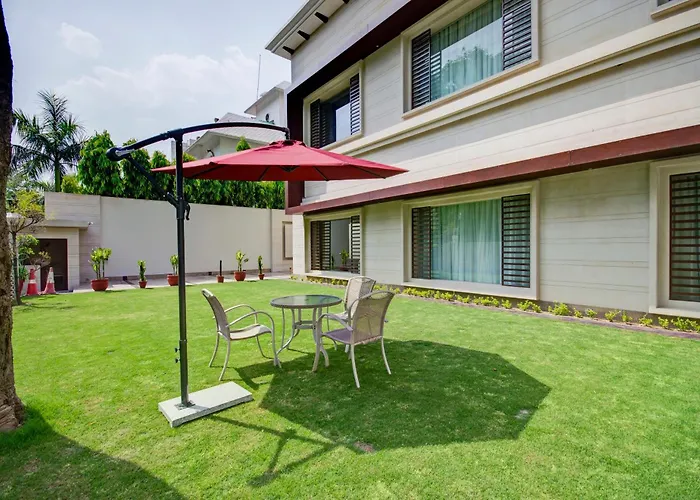 Hotel La Sagrita,Sunder Nagar New Delhi