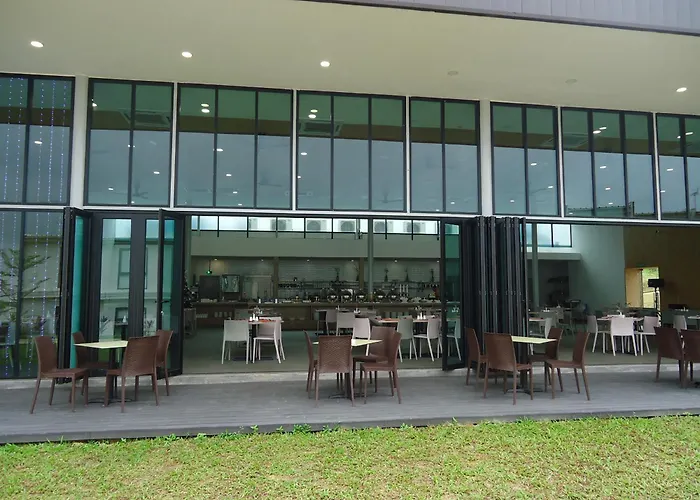 Lakeview Terrace Resort Pengerang