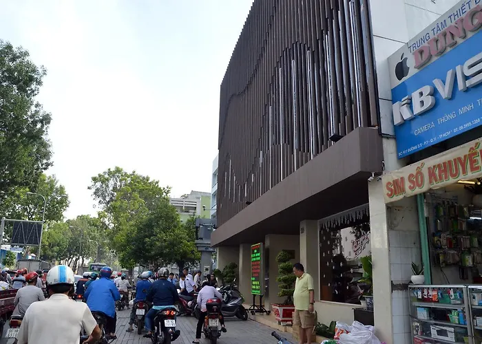 Phu Tho Hotel Ho Chi Minh City
