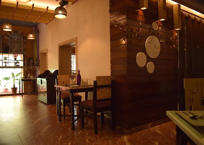 Hotel Hari Vilaas Varanasi