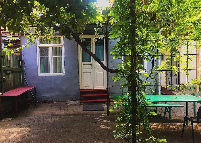 Domik S Dvorom Hotel Tbilisi