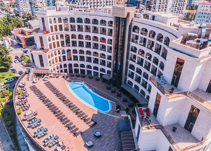 Colosseum Marina Hotel Batumi