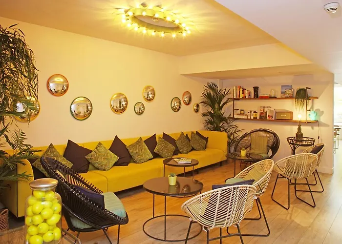 Chic&Basic Lemon Boutique Hotel Barcelona