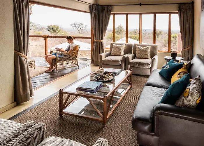 Impodimo Game Lodge Madikwe Game Reserve