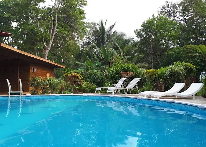 Playa Bluff Lodge Bocas Town
