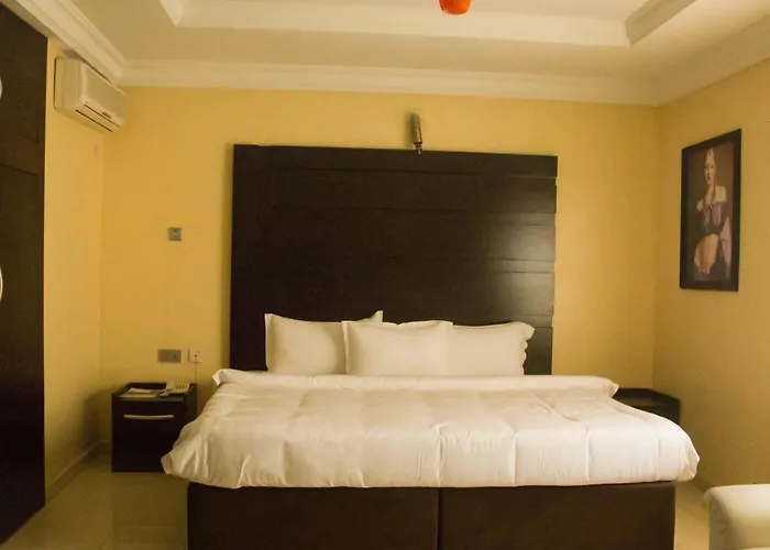 Winstons Place Hotel Onitsha 