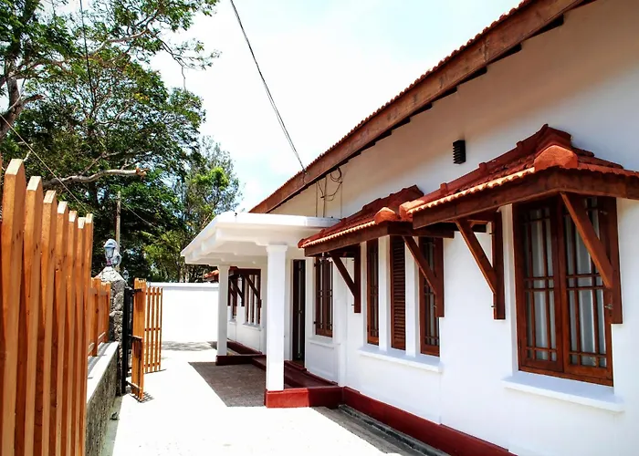 Miura Dutch Edge Hotel Negombo