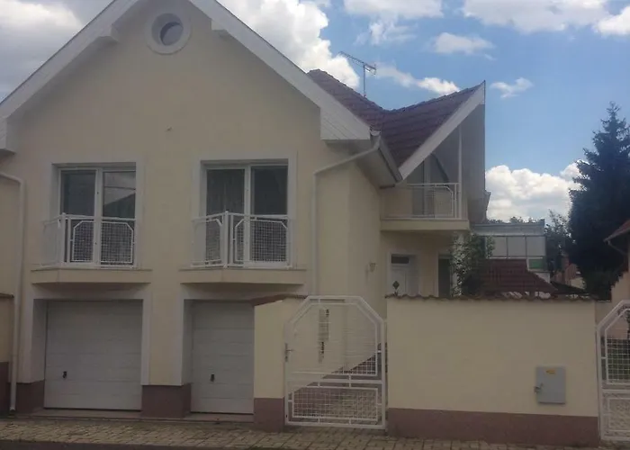 Alomhaz Apartment Hajduszoboszlo