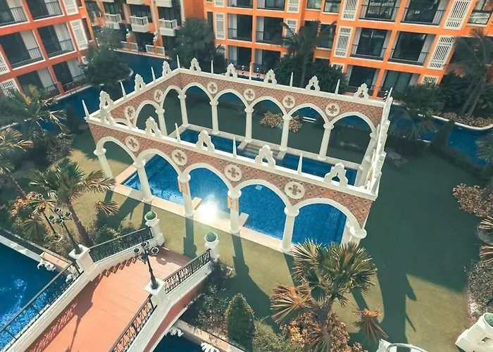 Venetian Signature Condo Resort Pattaya
