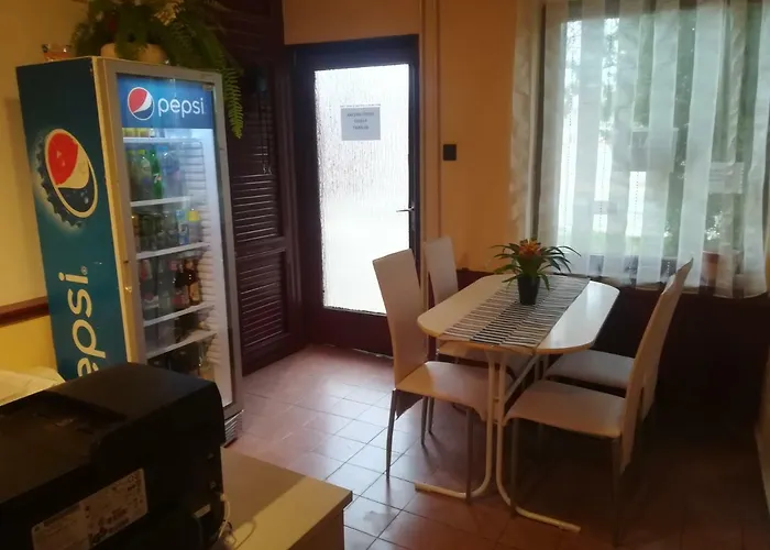 Fekete Macska Vendeghaz Hotel Tata