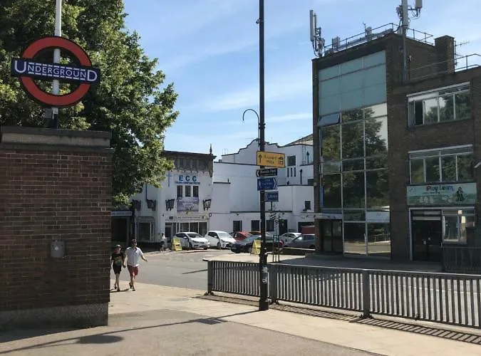 Best Western Northfields Ealing Hotel -Northfield Station Elizabeth Line London