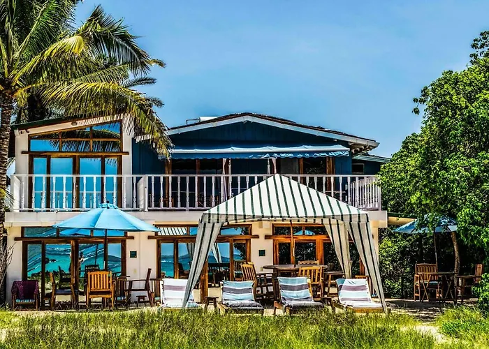 The Isabela Beach House Puerto Villamil