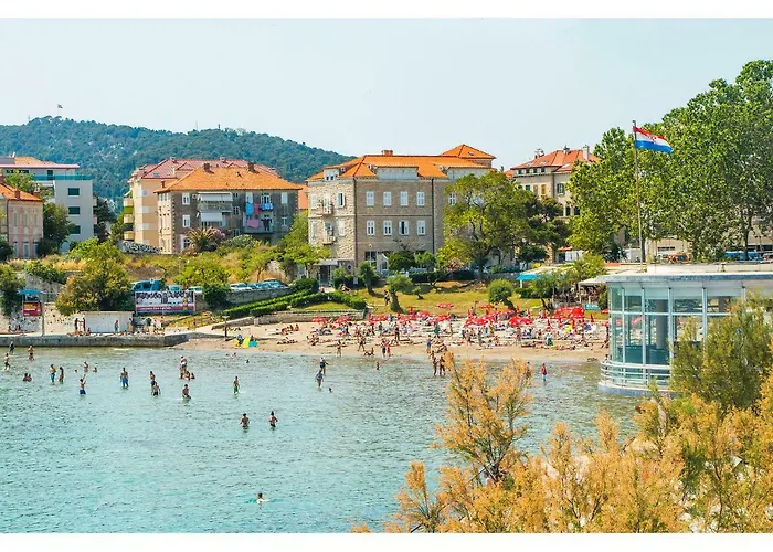Idro Studio Apartments Directly At The Beach Split