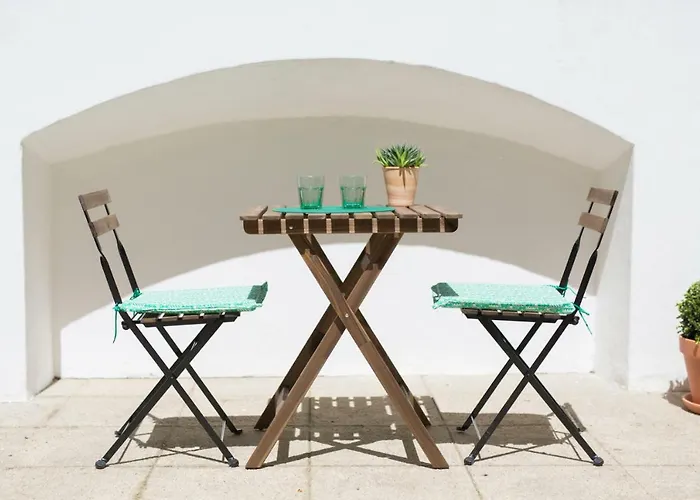 Virtudes Patio Apartment Porto