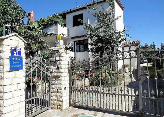 Apartments Mira Medulin