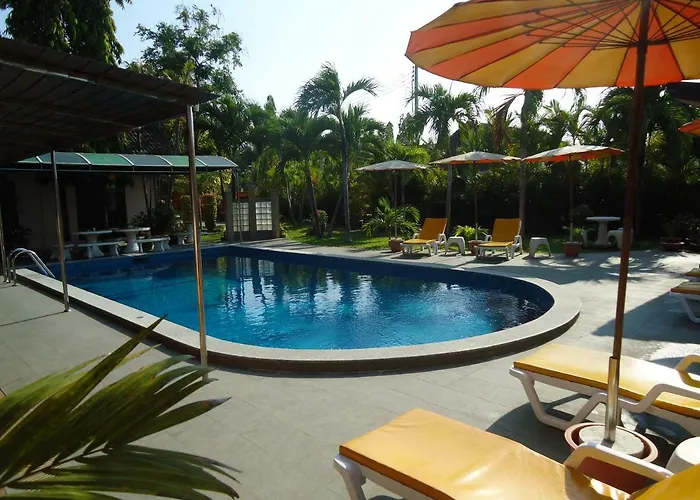 Lonops Gay Paradise Nong Prue