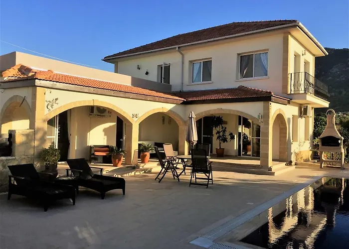 Casa Santos Kyrenia Villa Kyrenia 