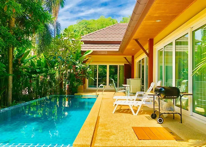 Thai Family Karon Pool Villa 泰如家卡伦3卧泳池别墅