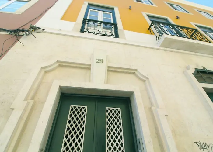 Room In Marechal Saldanha 3Rd Floor Lisbon