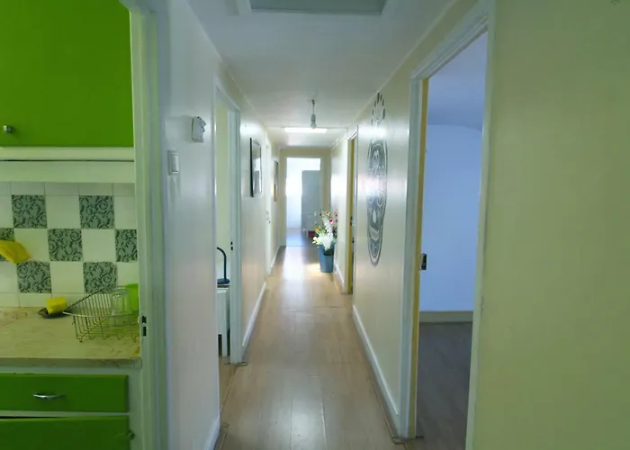 Room In Marechal Saldanha 3Rd Floor Lisbon