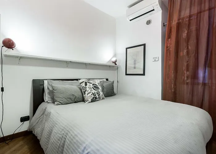 Beautiful And Happy Flat In Milan Center Apartment