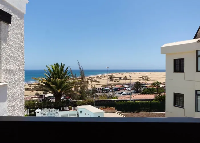 Primera Linea De Playa Del Ingles Y Las Dunas De Maspalomas