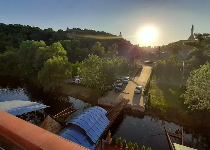 Отель Фараон Kyiv