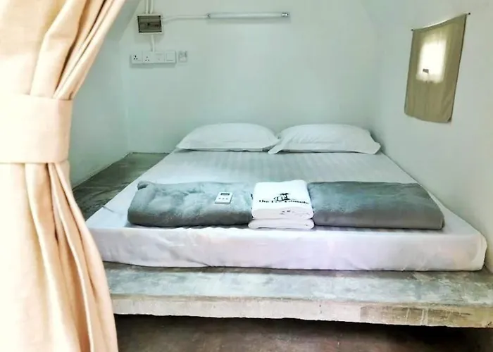 Eco Capsule Resort Teluk Bahang