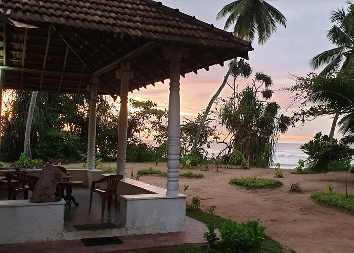 Talalla Beach Bungalows