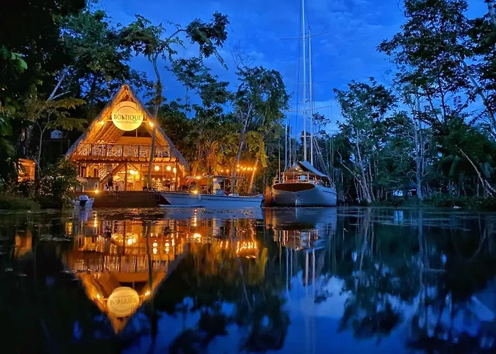 Boatique Hotel And Marina Río Dulce