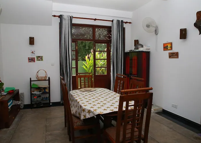 Mary'S Palm Garden Hotel Hikkaduwa
