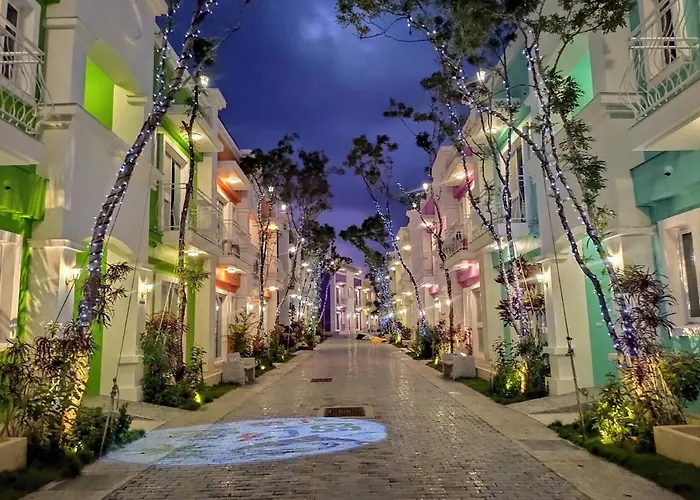 Red Vacation Rental Hengchun South Gate
