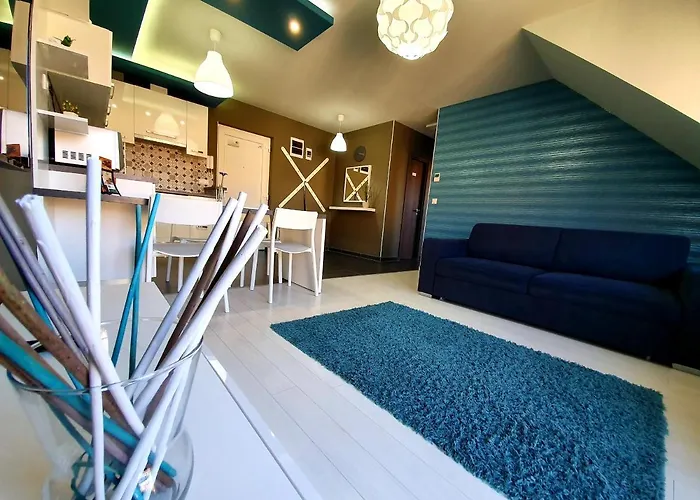 Intro Apartman Sarvar