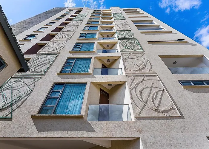 L'Aziz Suites - Near Aga Khan Hospital Nairobi