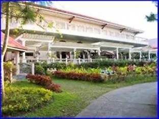 Bed & Breakfast At Royale Tagaytay Country Club Tagaytay City