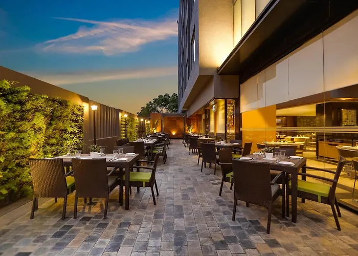 Lemon Tree Hotel Viman Nagar Pune