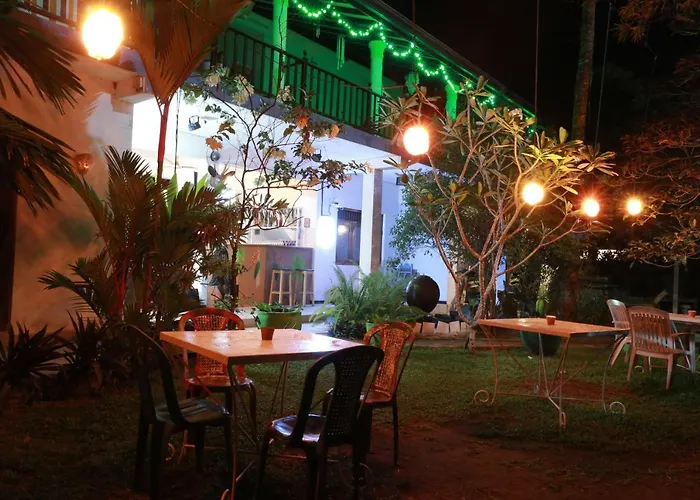Pearl Villa Rooms And Hostel Unawatuna