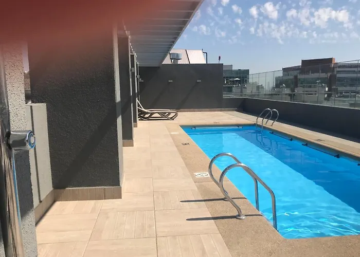 8,Clinica Las Condes, 3 Personas Santiago