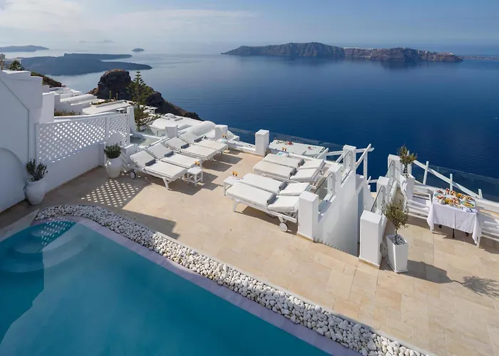 Above Blue Suites Imerovigli 