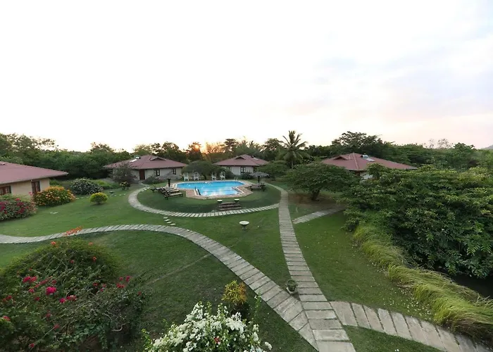 Hibiscus Garden Hotel Tissamaharama