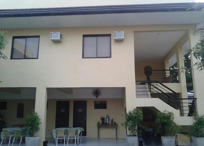 11Th Street Bed And Breakfast Bacolod