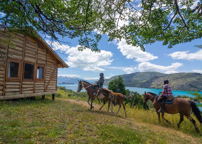 Mallin Colorado Ecolodge Aldana