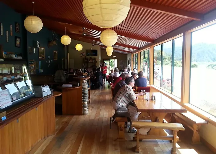 Berlins Cafe, Bar And Backpackers Hostel Denniston