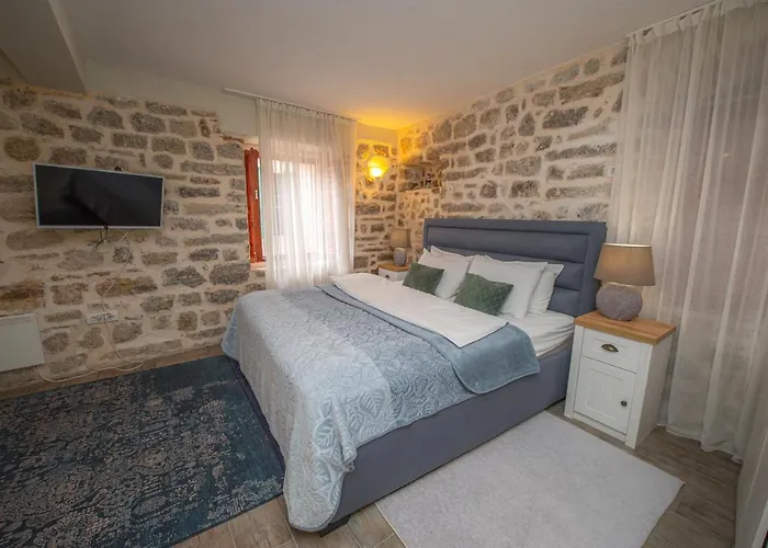 Antika Guesthouse Kotor