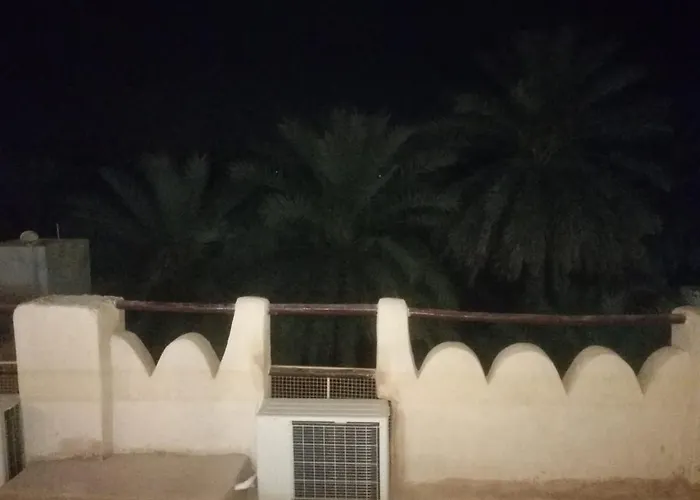 Al Hamra Old House Hotel