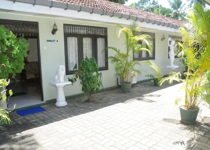 Amaya Chalets Negombo