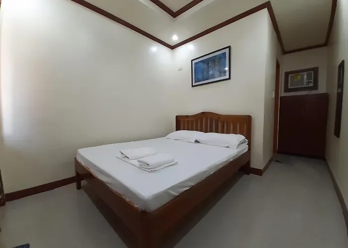 Oyo 647 Summer Wind Pension Puerto Princesa
