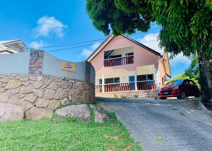Vista D'Oro Hotel Anse Volbert Village 